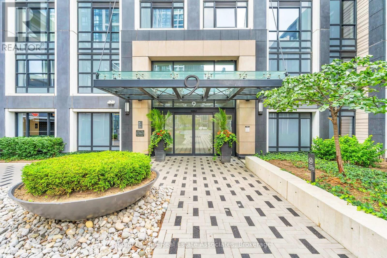 9 Mabelle Avenue Unit 1422, Toronto (Islington-City Centre West)