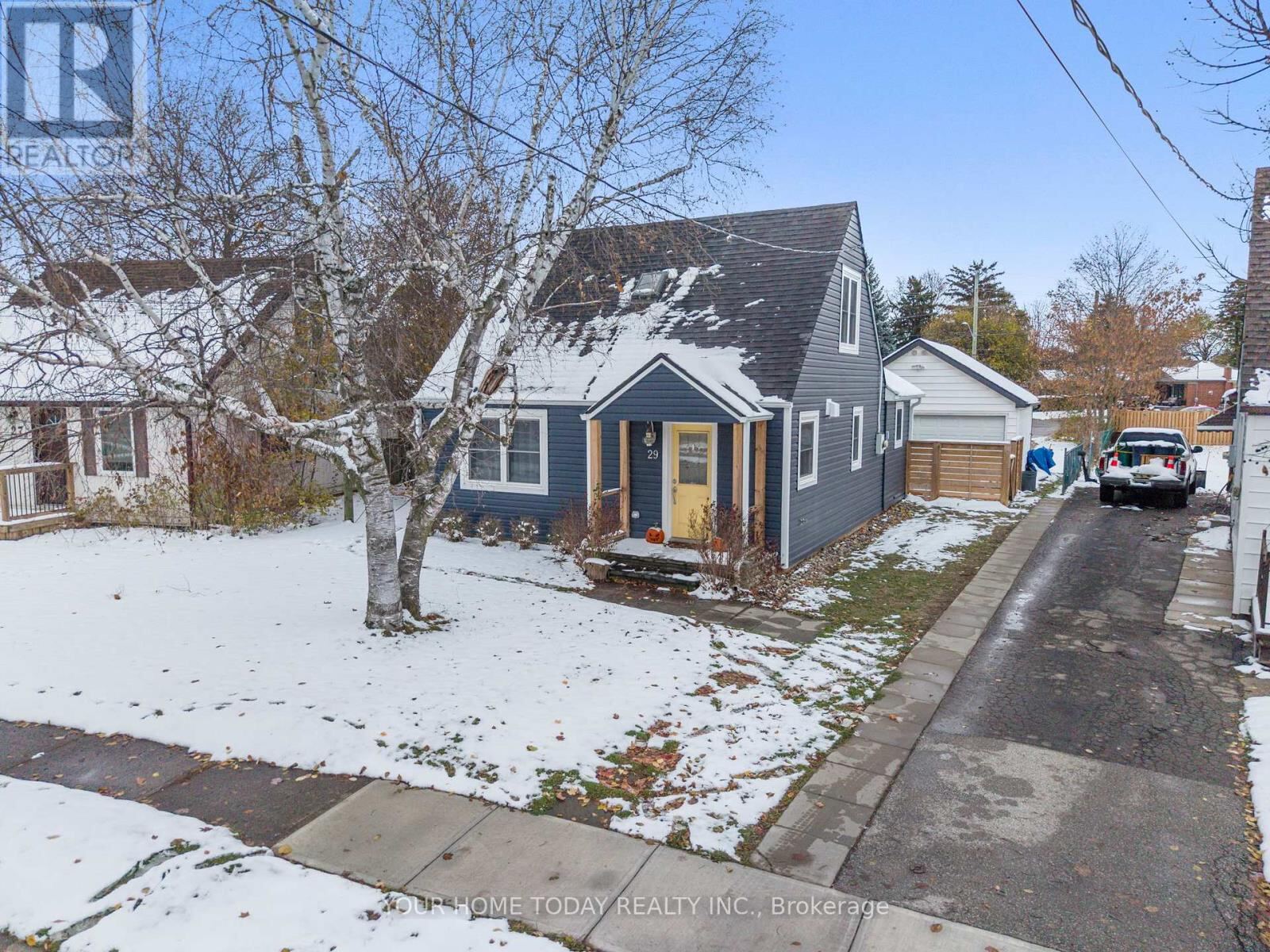 29 Normandy Boulevard, Halton Hills (Georgetown)