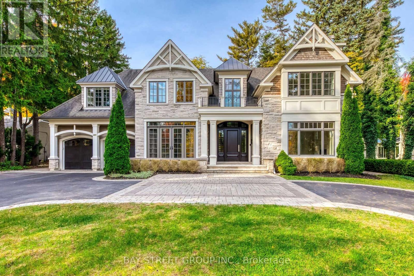 1031 Lakeshore Road West, Oakville (SW Southwest)