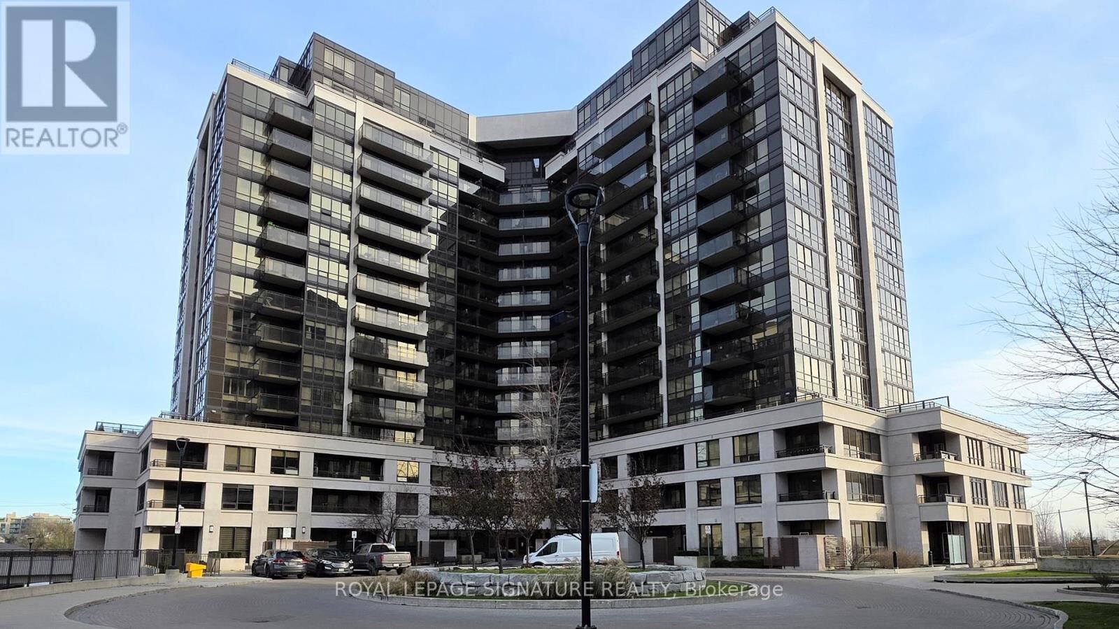 1060 Sheppard Avenue West Unit 411, Toronto (York University Heights)