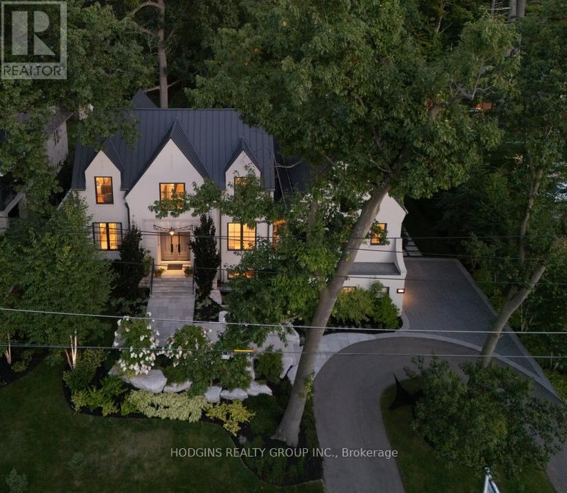 238 Mineola Road West, Mississauga (Mineola)