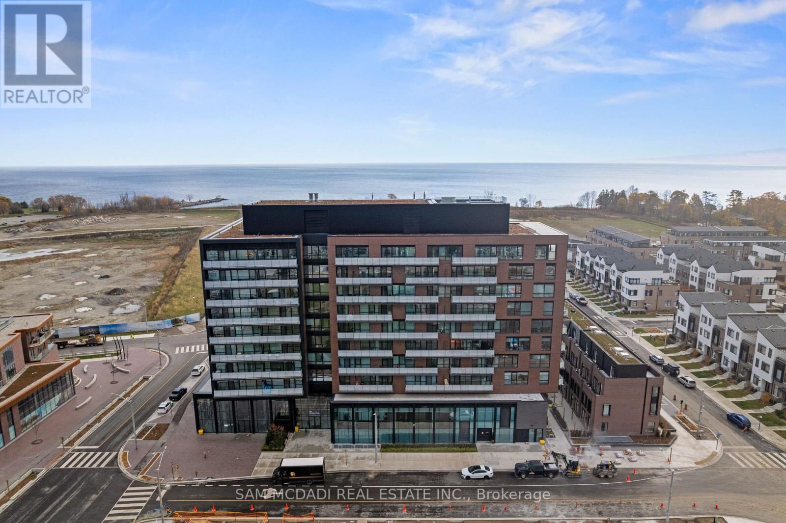 251 Masonry Way Unit 402, Mississauga (Port Credit)