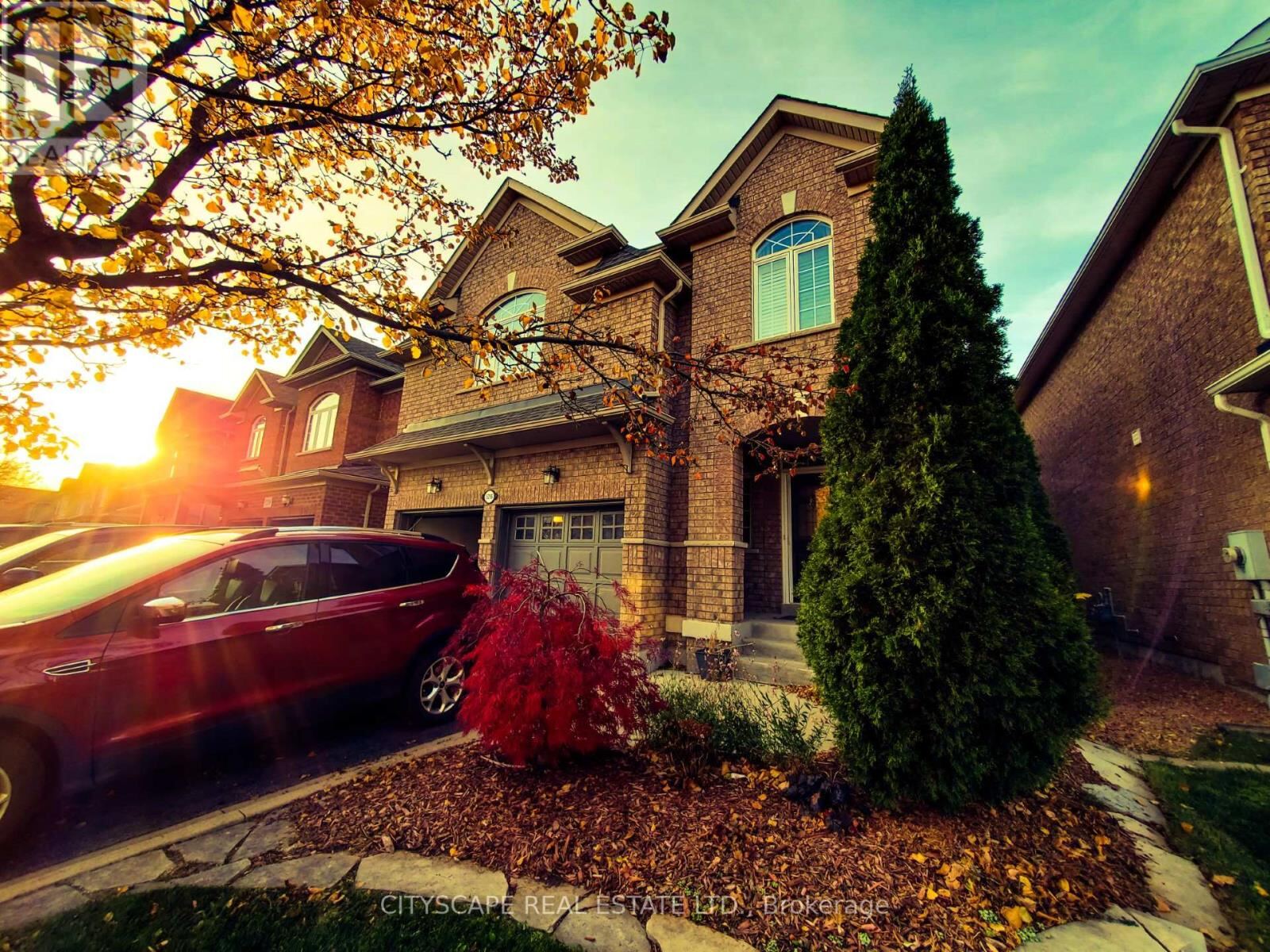 5216 Nova Crescent, Burlington (Orchard)