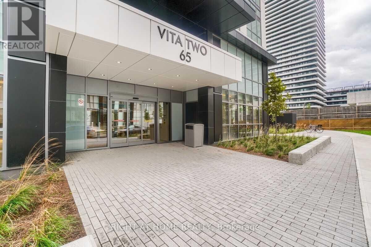 65 ANNIE CRAIG Drive Unit 1205, Toronto (Mimico)