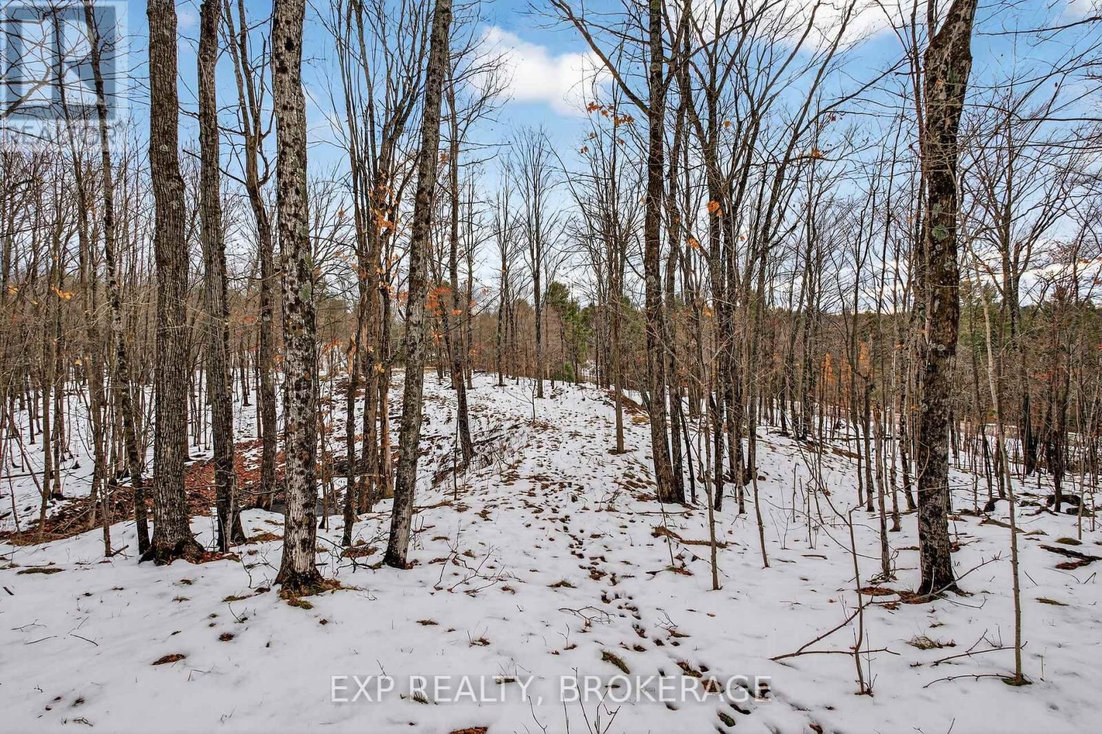 HILLTOP Road, Frontenac (Frontenac Centre)