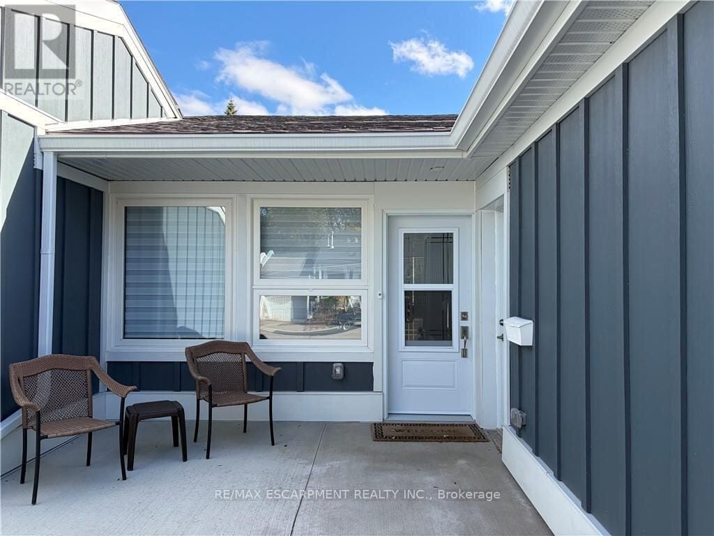 59 SZOLLOSY Circle, Hamilton (Kennedy)