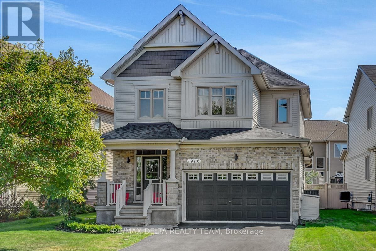 1916 Montmere Avenue, Ottawa
