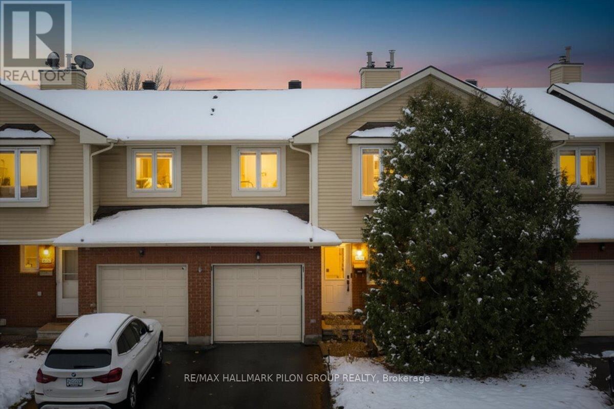 420 Valade Crescent, Ottawa