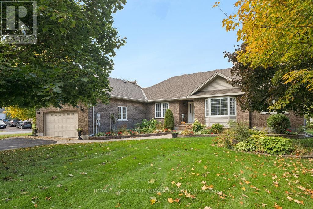 7051 Donwel Drive, Ottawa