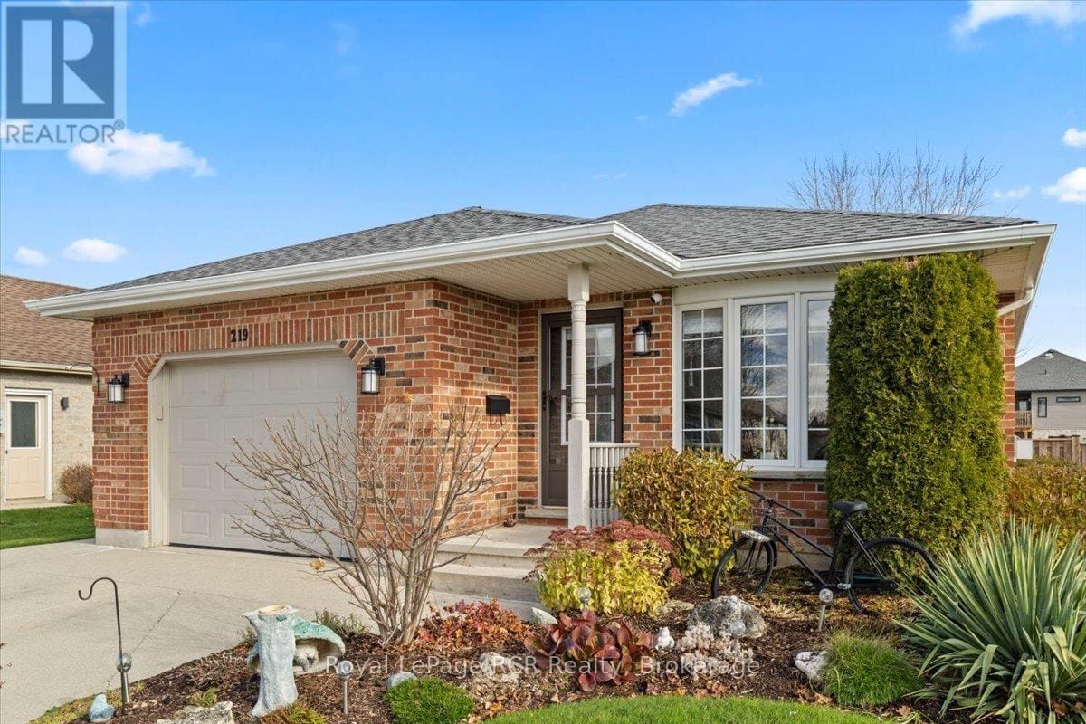 219 16th Avenue Crescent, Hanover