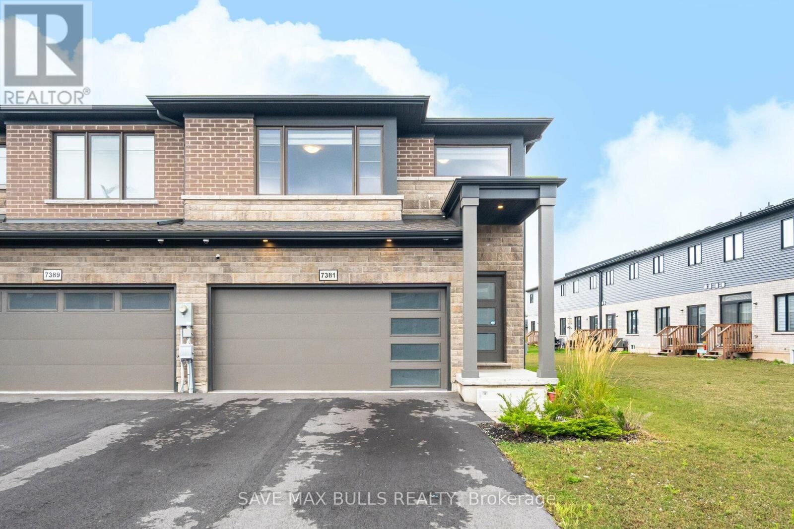 7381 Matteo Drive, Niagara Falls (Brown)