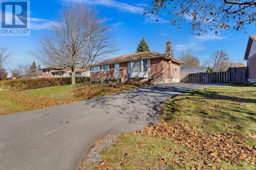 59 Oxford Crescent, Loyalist (Amherstview)