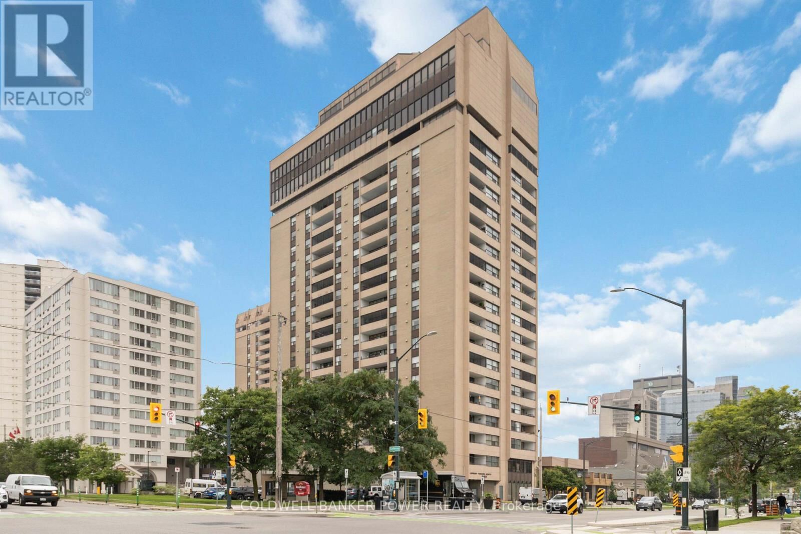 389 DUNDAS Street Unit 701, London East (East K)