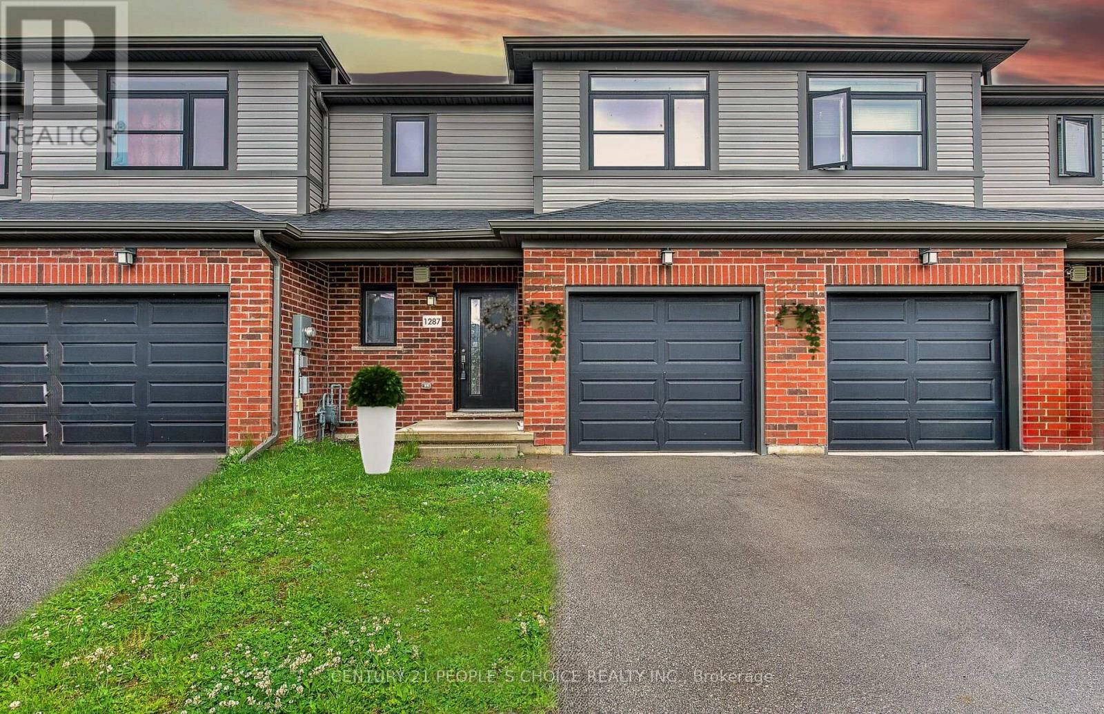 1287 Michael Circle, London East (East D)