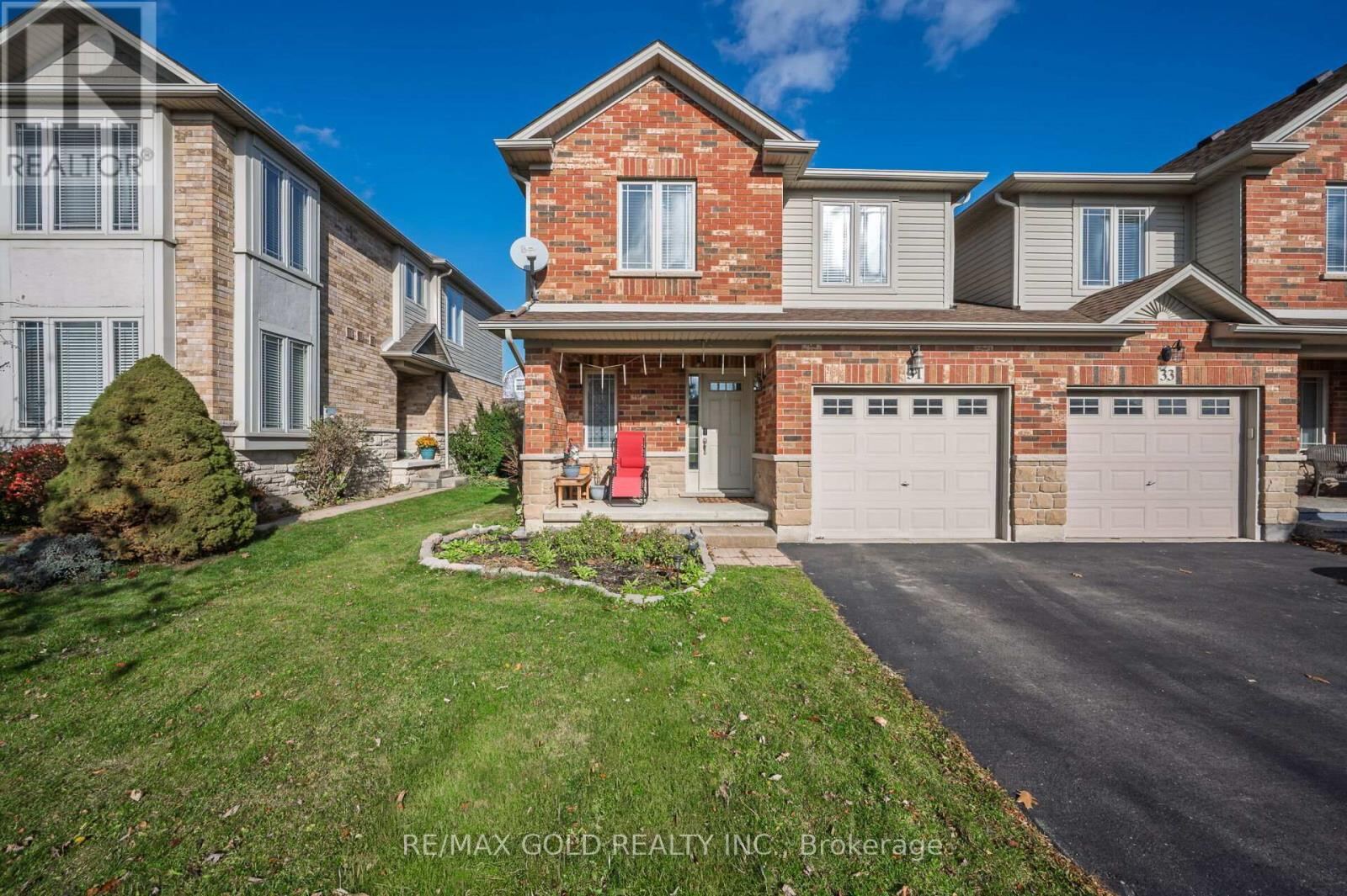 31 DONALD BELL Drive, Hamilton (Binbrook)