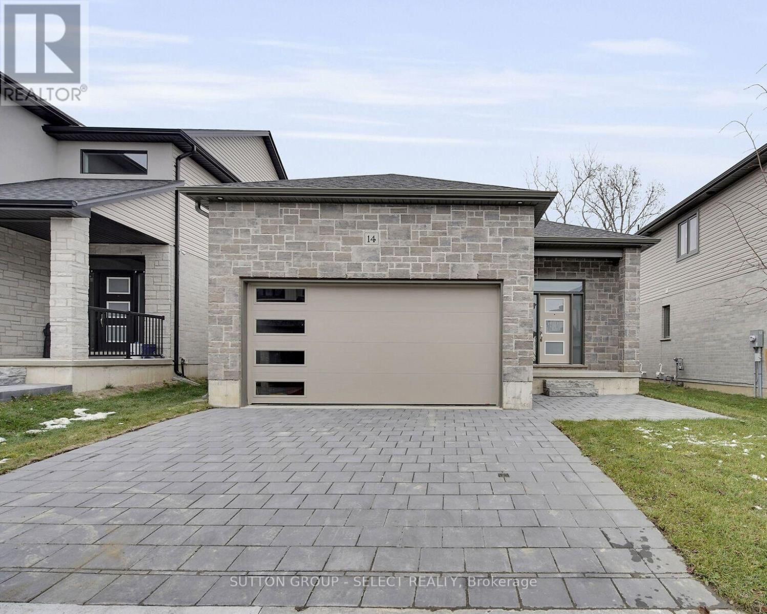 7966 Fallon Drive Unit 14, Lucan Biddulph (Granton)