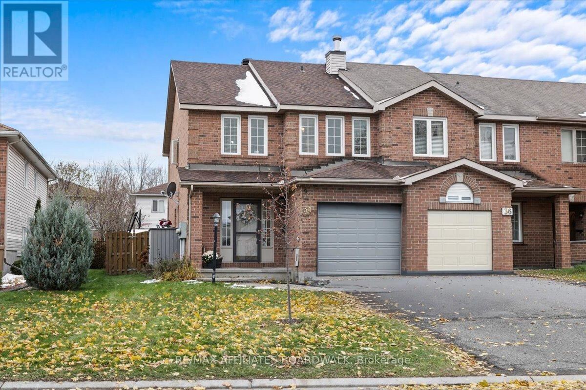 34 Woodgate Way, Ottawa