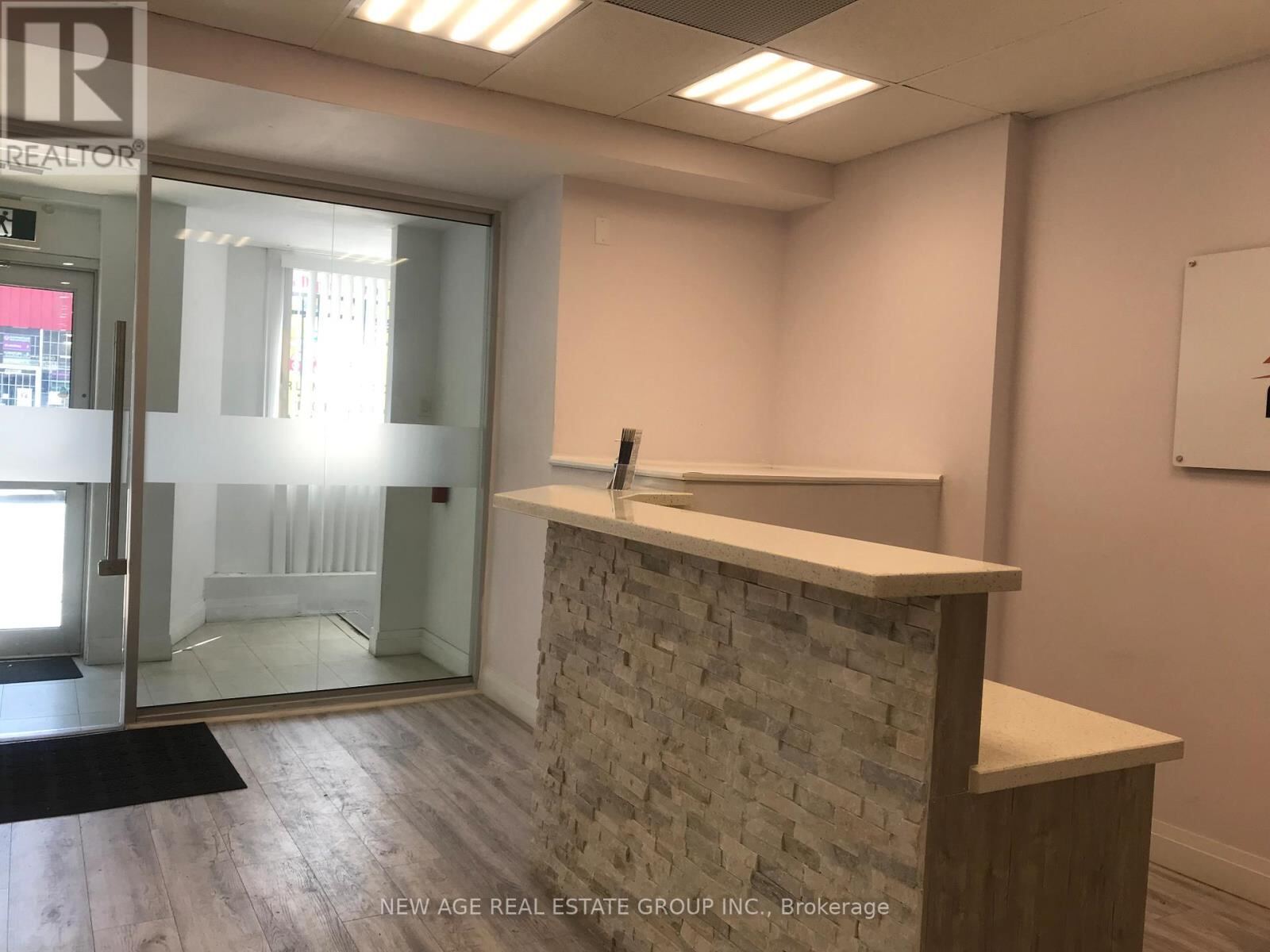 279 Kenilworth Avenue North Unit Off#2, Hamilton (Crown Point)