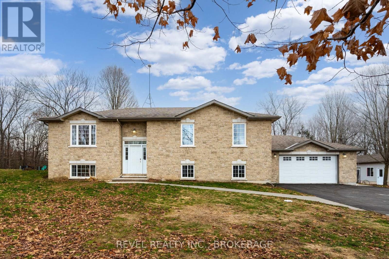 3826 Stage Coach Road, Frontenac (Frontenac South)