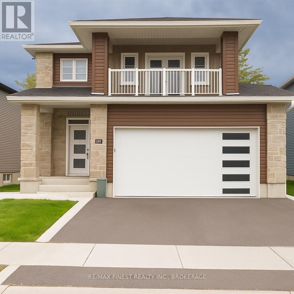 313 Pratt Drive, Loyalist (Amherstview)