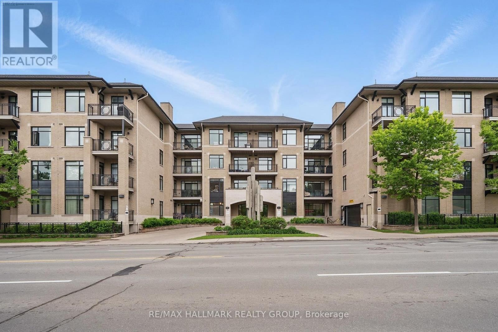 808 Bronson Avenue Unit PH7, Ottawa