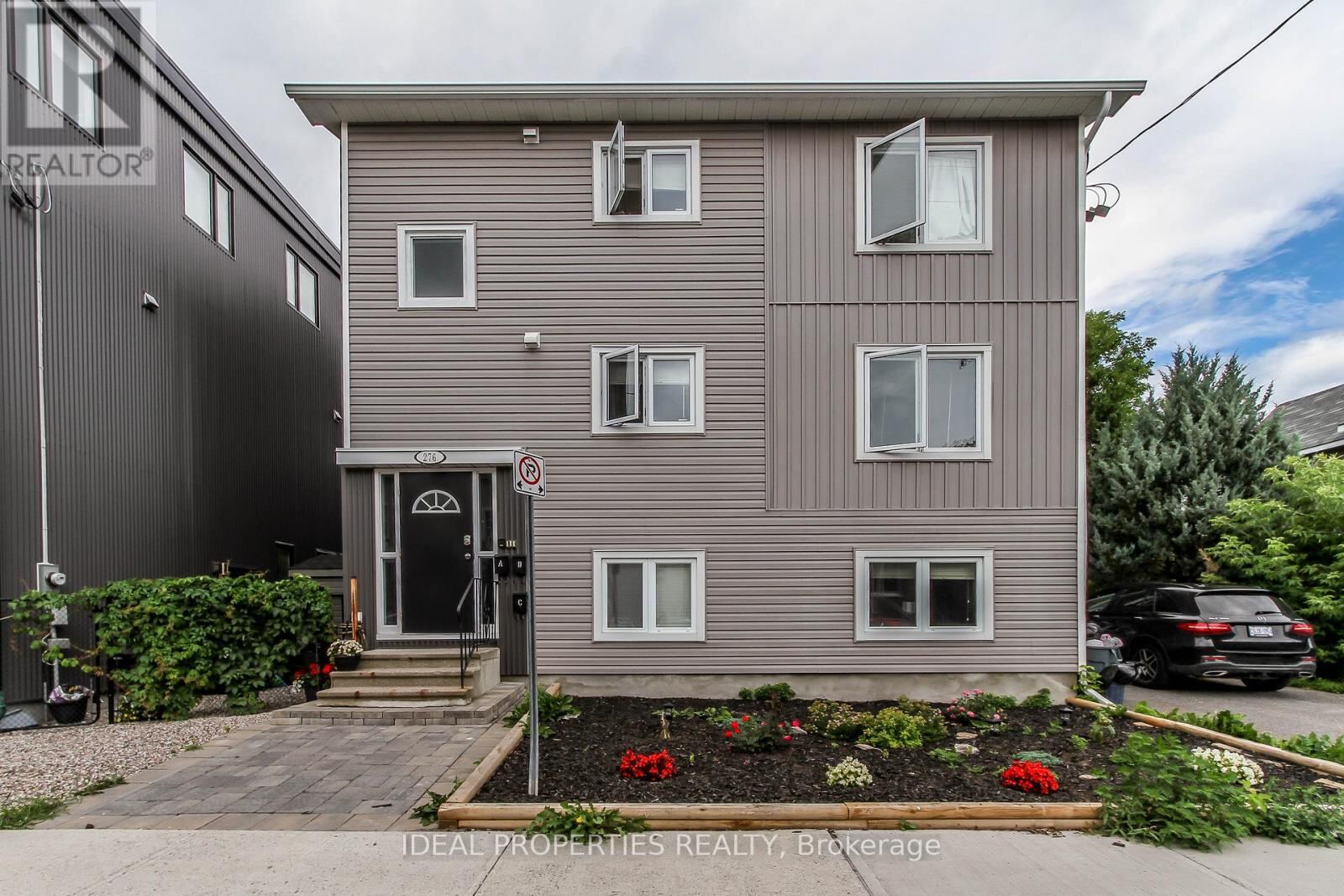 276 Carruthers Avenue Unit B, Ottawa