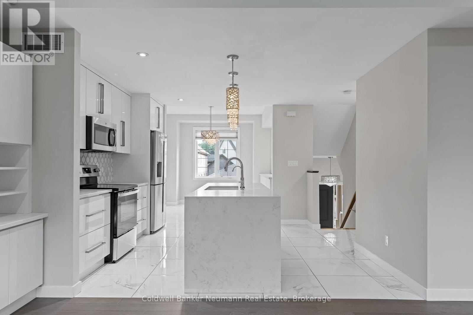 72 York Road Unit 4, Guelph (St. Patrick’s Ward)