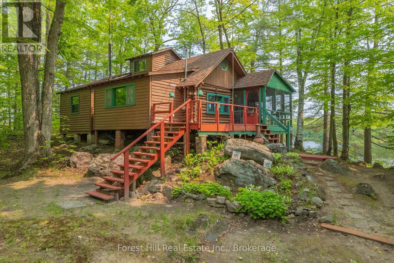 1067 West Black Lake Road, Muskoka Lakes (Wood (Muskoka Lakes))