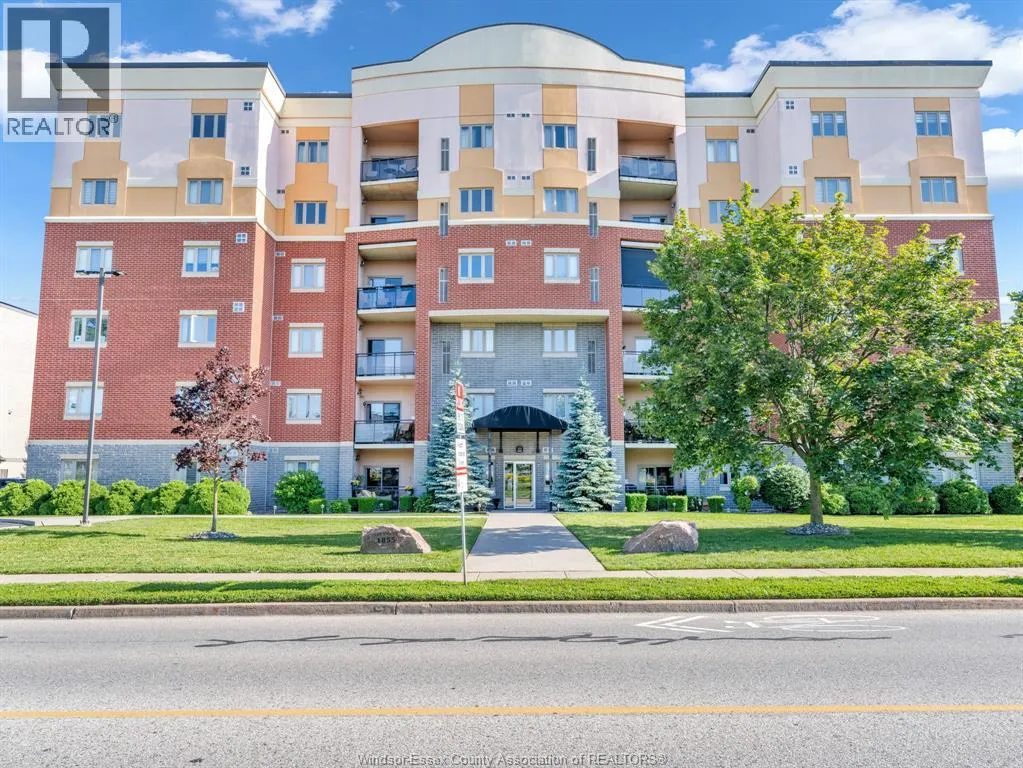 1855 NORMANDY Unit 404, LaSalle
