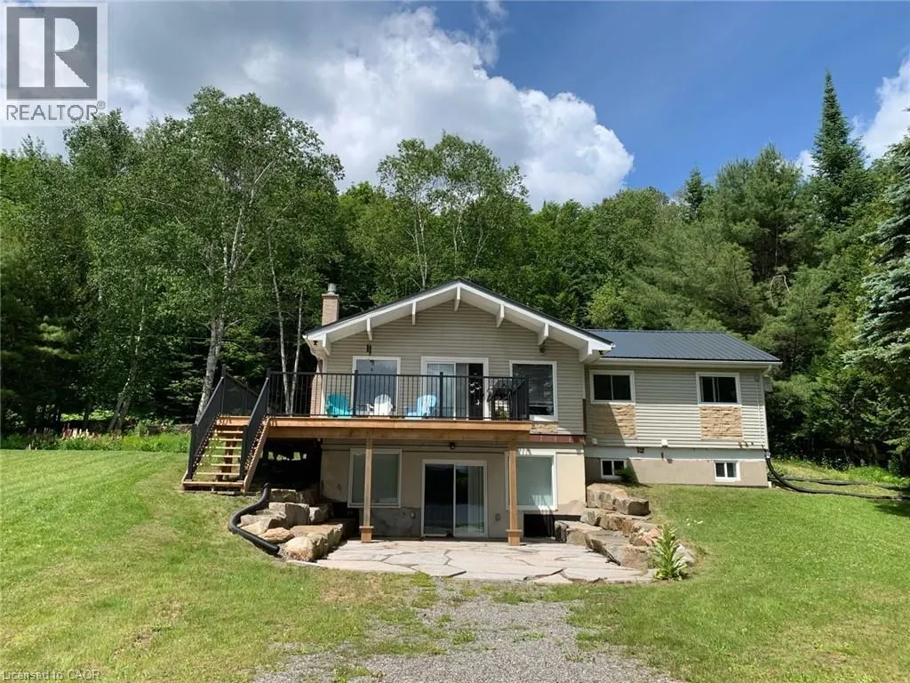 1056 INAWENDAWIN Road, Lake Of Bays