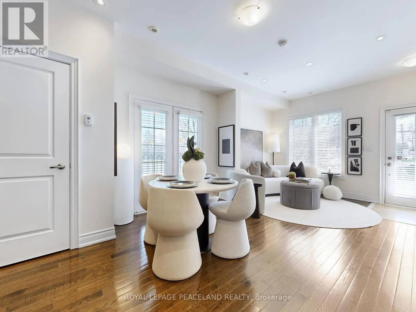 82 Hargrave Lane, Toronto (Bridle Path-Sunnybrook-York Mills)