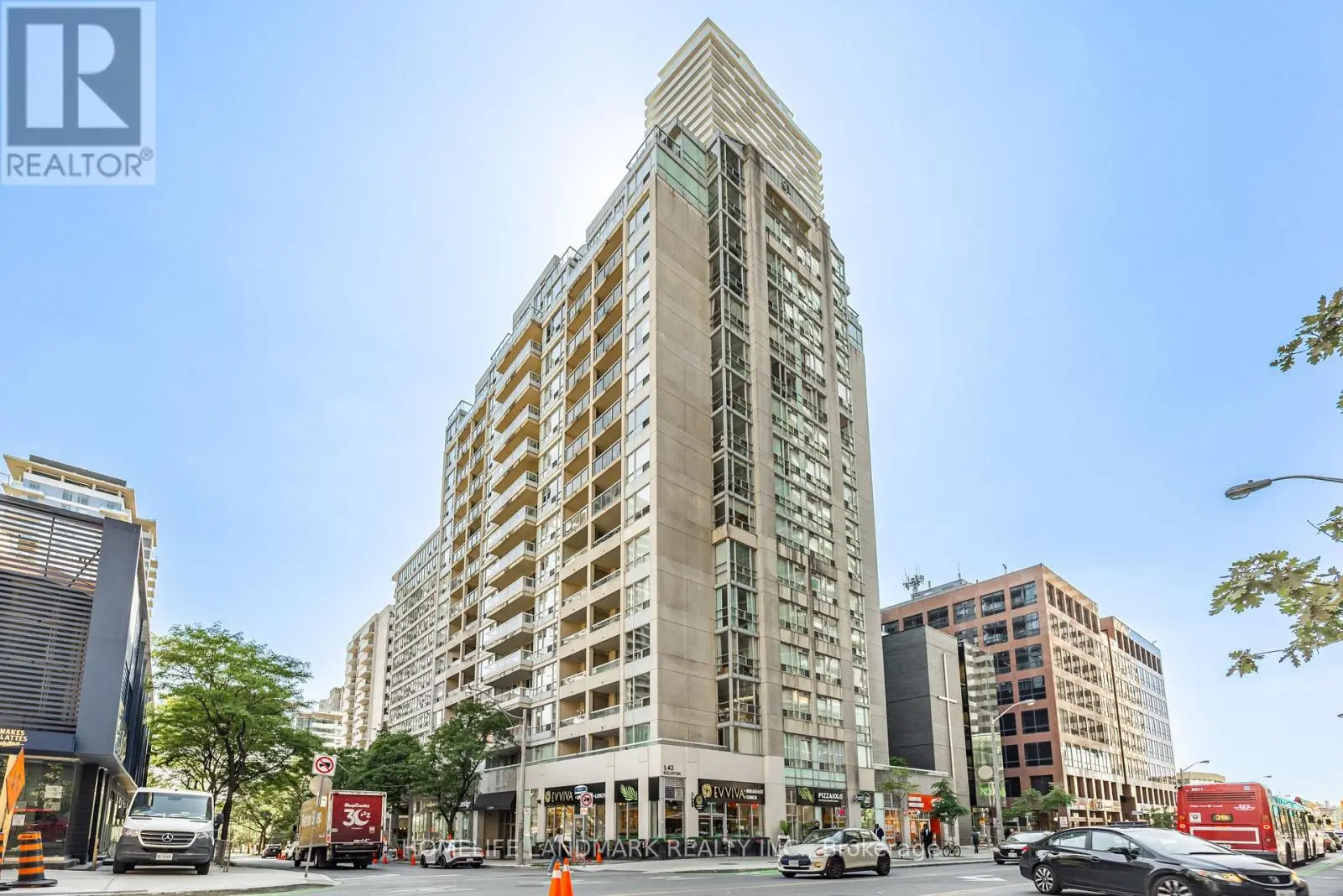43 Eglinton Avenue East Unit 1003, Toronto (Mount Pleasant East)