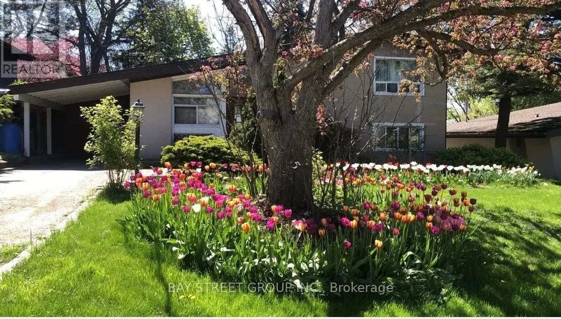 5 Cottonwood Drive, Toronto (Banbury-Don Mills)