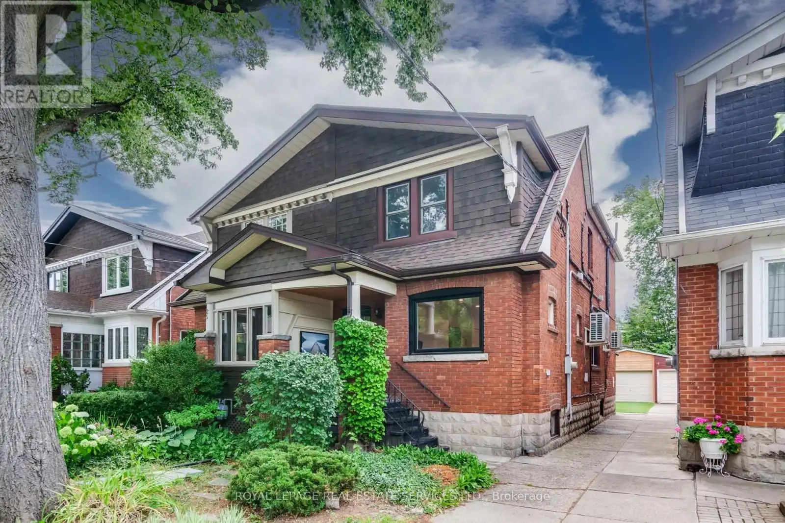 23 Kings Park Boulevard Unit L, Toronto (Danforth Village-East York)