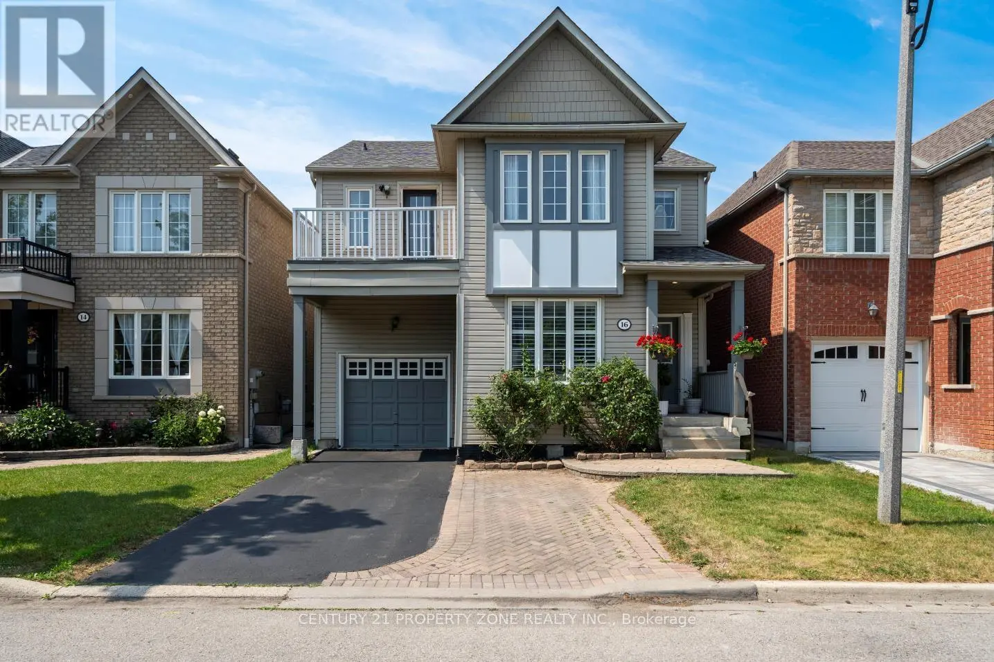 16 Armitage Crescent, Ajax (Northwest Ajax)