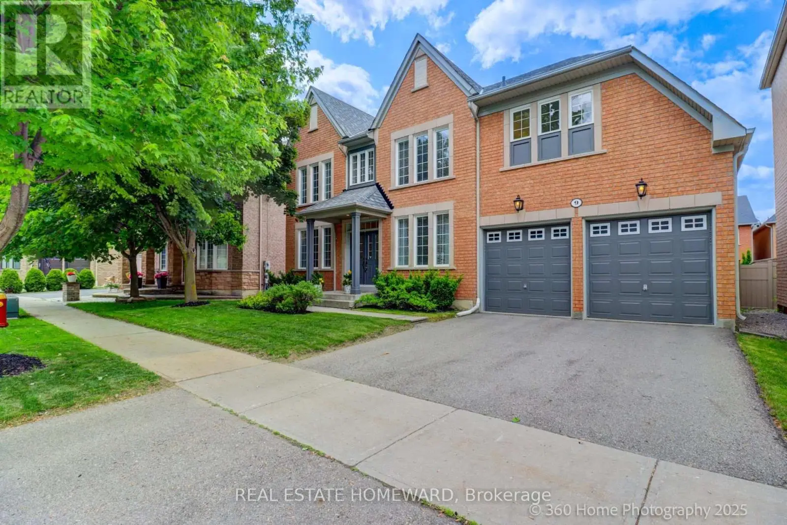 9 Tarmack Drive, Richmond Hill (Jefferson)
