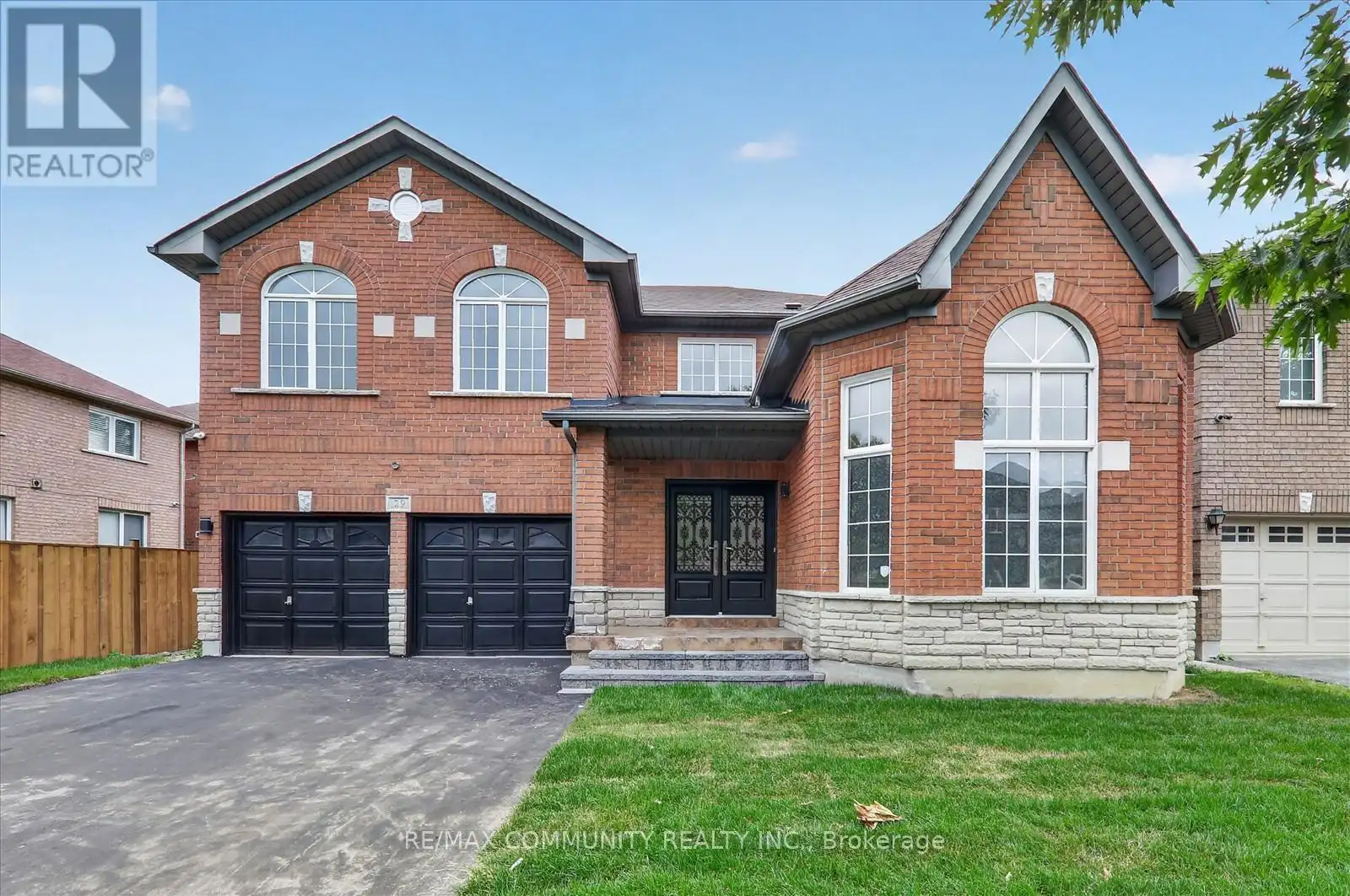 29 River Forest Street West, Markham (Rouge Fairways)
