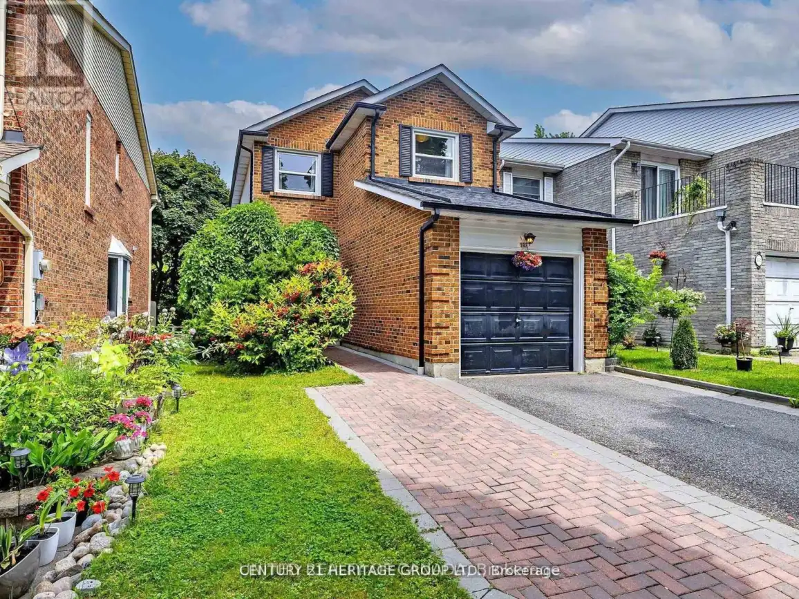102 Baywood Court, Markham (Royal Orchard)