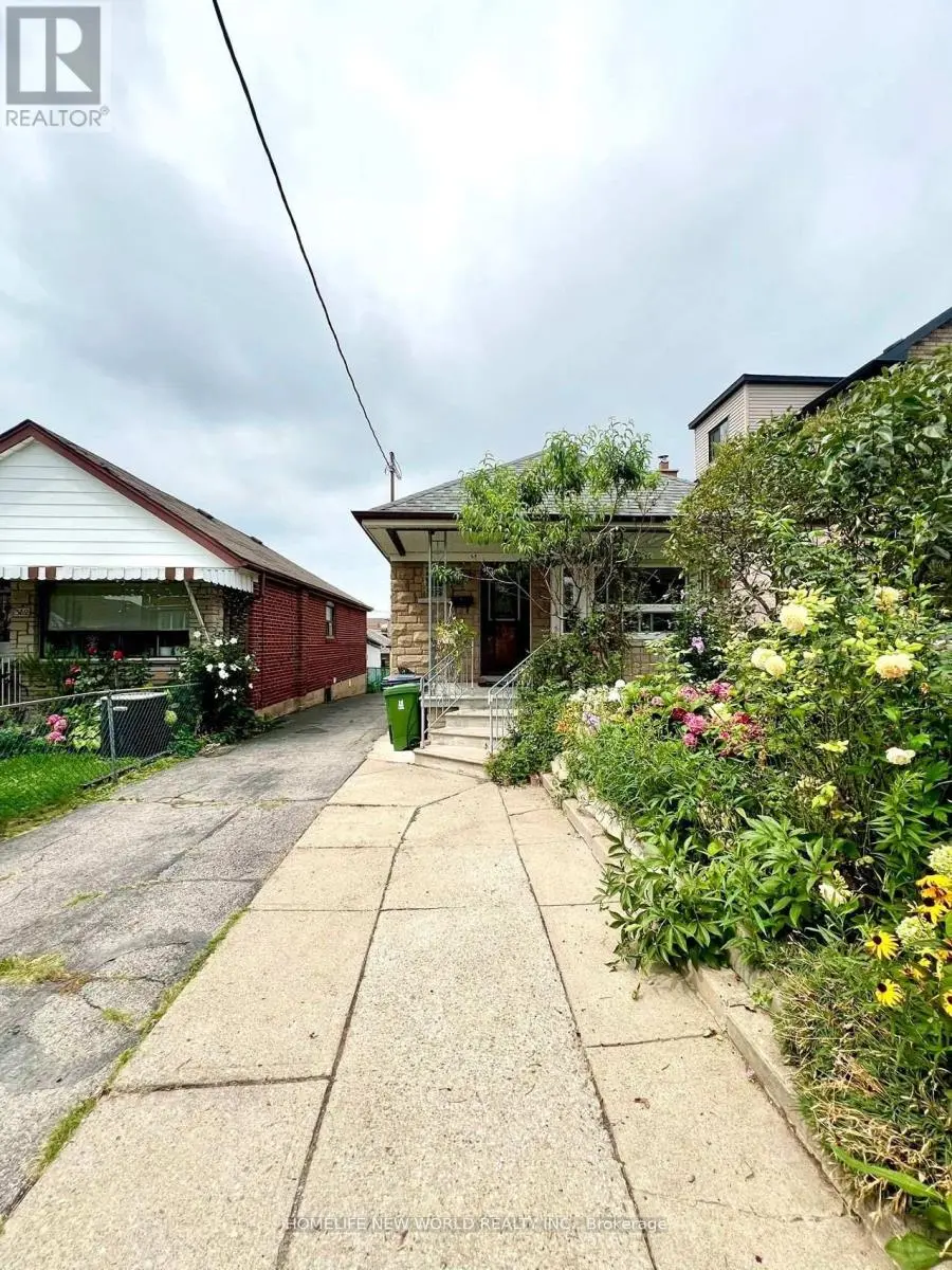 354 Kane Avenue Unit Upper, Toronto (Keelesdale-Eglinton West)