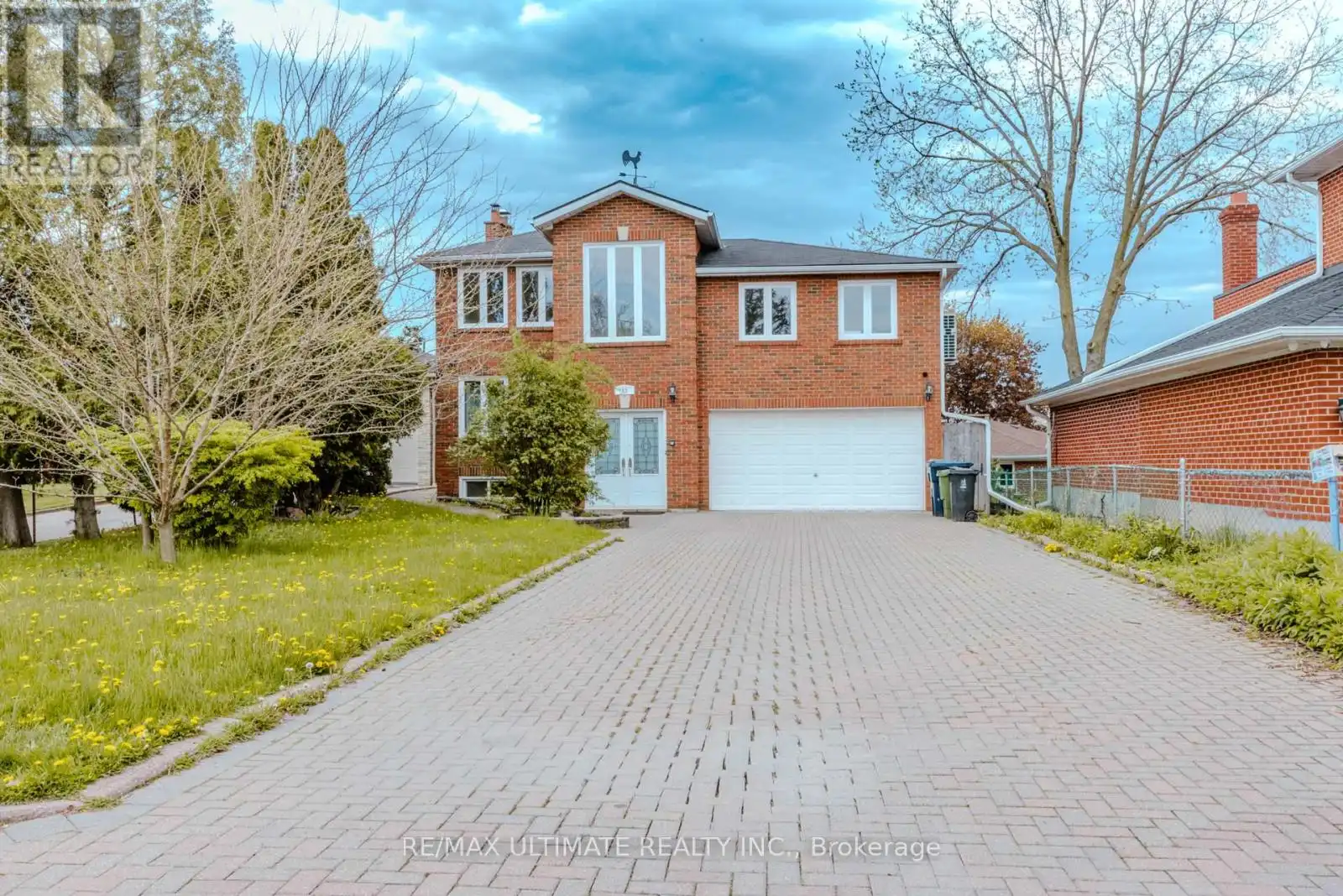 83 Burr Avenue Unit Upper1, Toronto (Rustic)