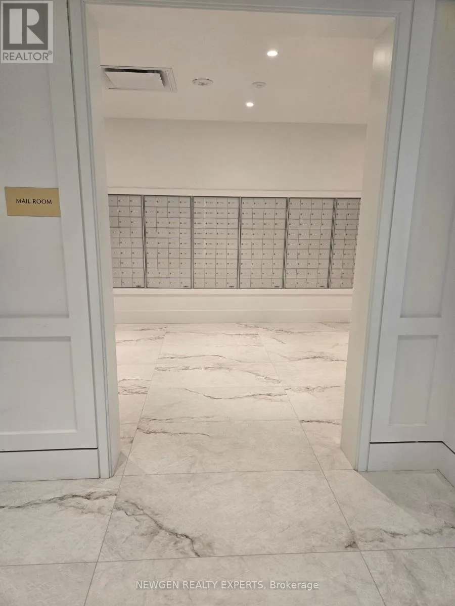 4010 Eglinton Avenue West Unit 422, Toronto (Humber Heights)