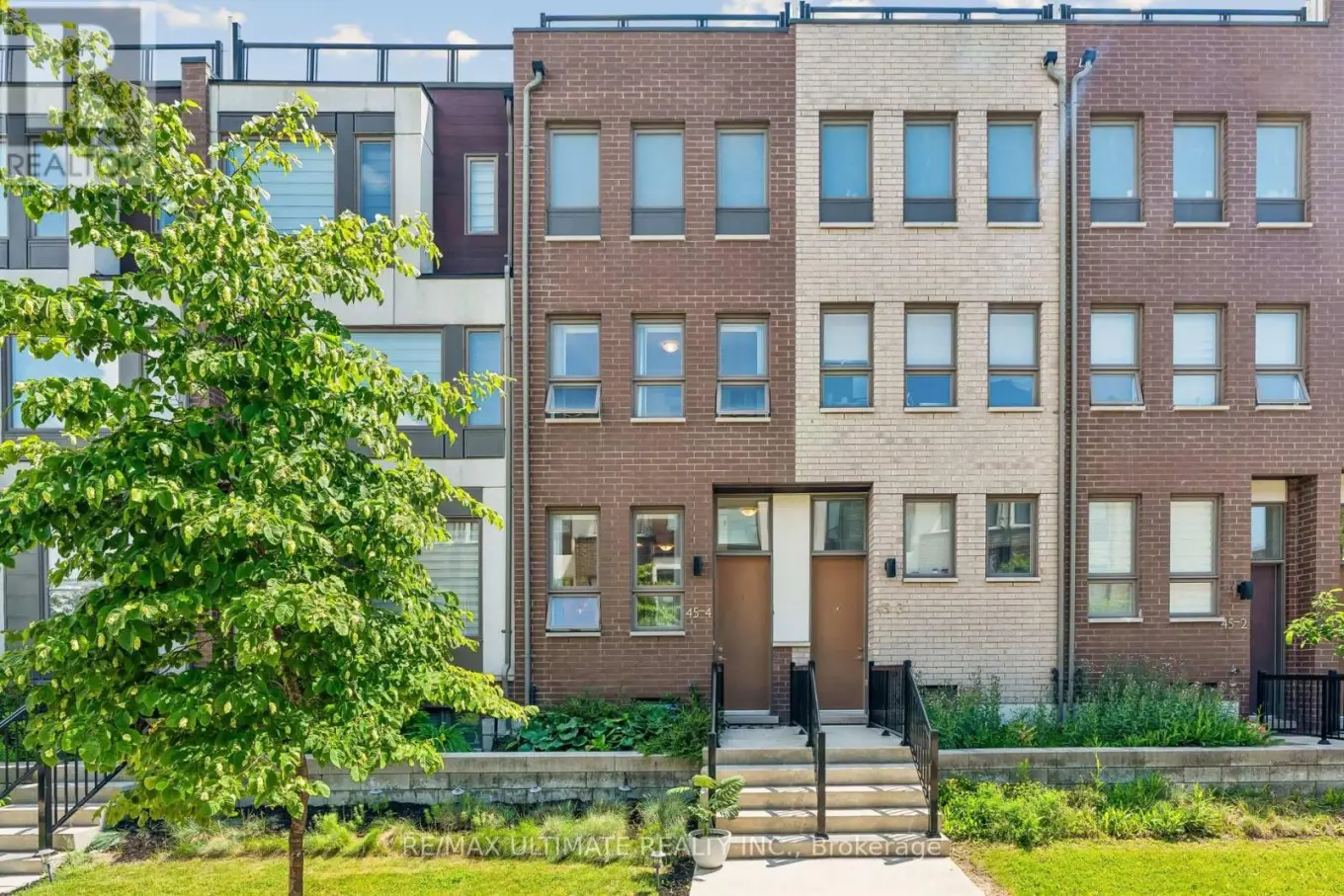 45 Thomas Mulholland Drive Unit 4, Toronto (Downsview-Roding-CFB)