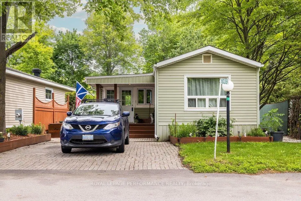1039 Vista Barrett Private, Ottawa