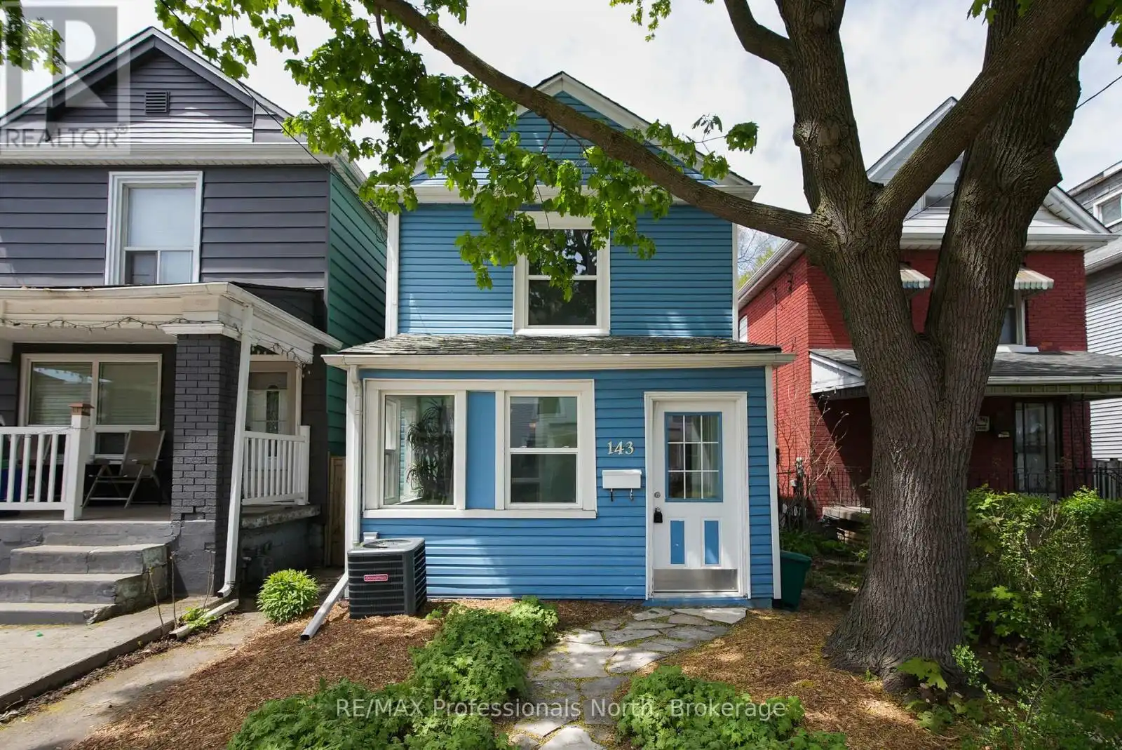 143 Barnesdale Avenue North, Hamilton (Stipley)