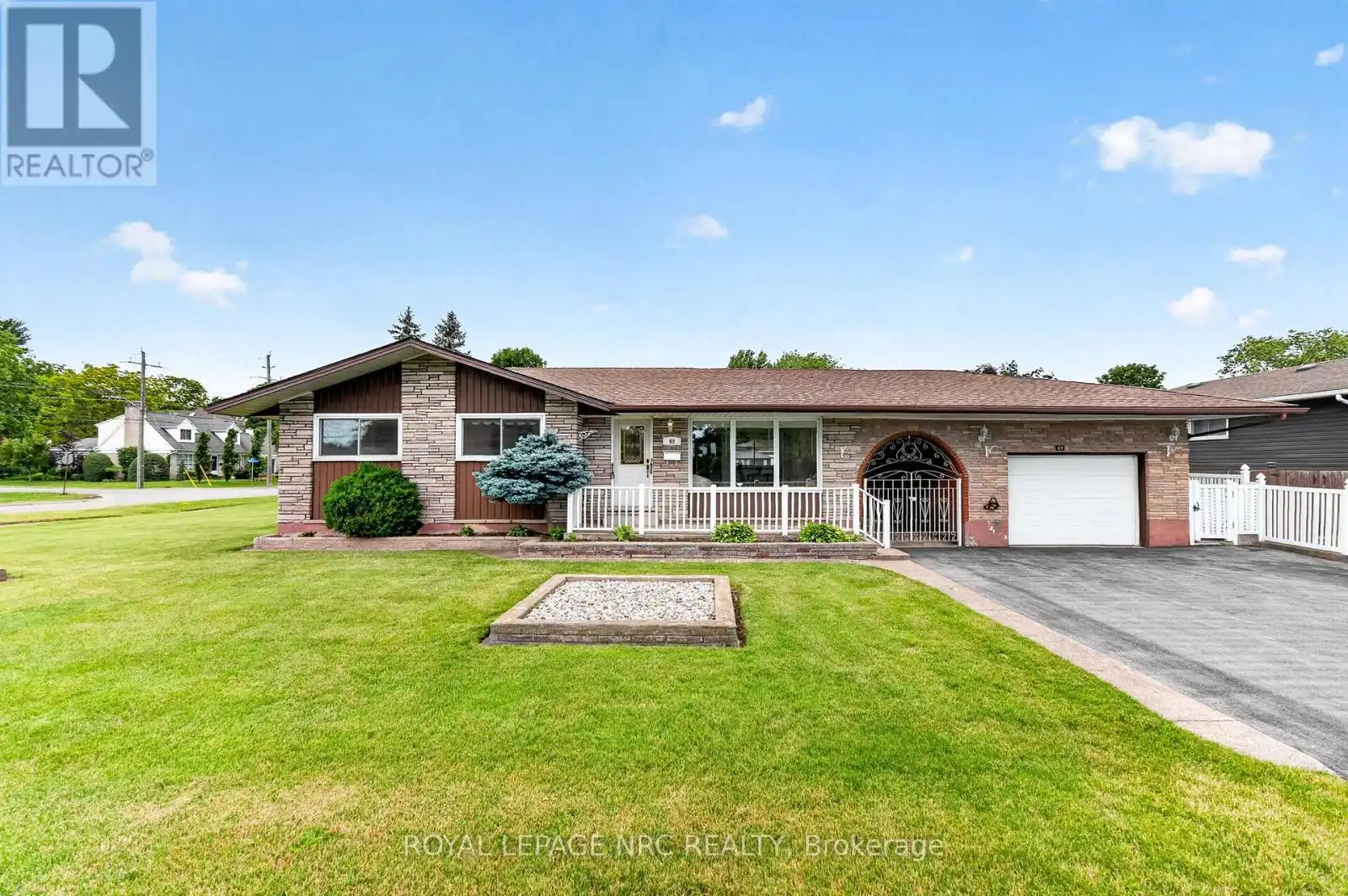 69 Royal Road, Port Colborne (Main Street)