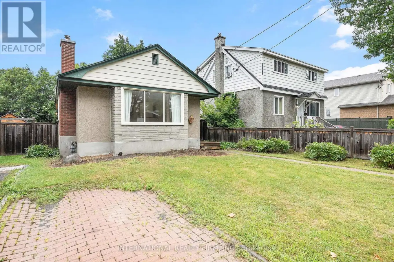 323 Lanark Avenue North, Ottawa